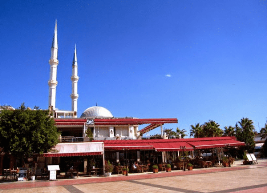 Turgutreis Merkez Cami Бодрум